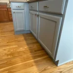 How to Remove Paint From Vinyl Flooring