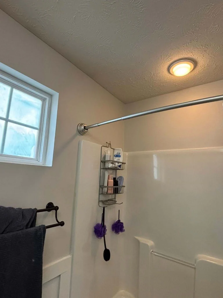 Painters In Cleveland, Ohio Best Paint for Ceiling in Bathroom